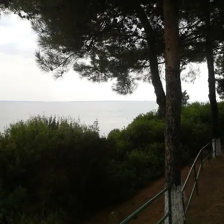 Oikismos Trikorfou Holiday home