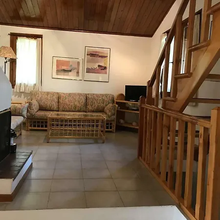 Holiday home Oikismos Trikorfou