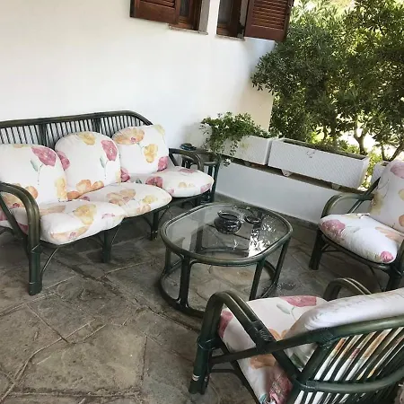 Holiday home Oikismos Trikorfou *